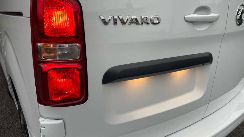 Vauxhall Vivaro L1 Diesel 1.5 Turbo D 120 Pro H1 Van